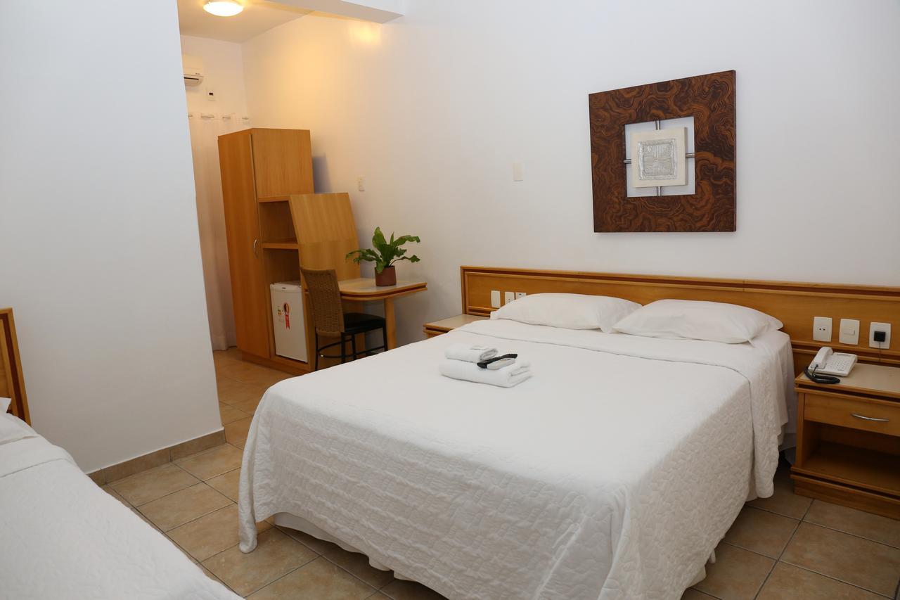 Licia Hotel Joao Pinheiro Eksteriør billede